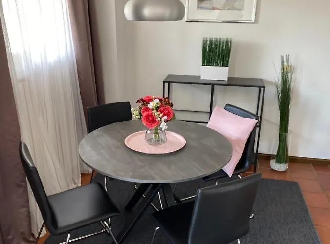 Ananas I Zentral & Seenah Pörtschach am Wörthersee